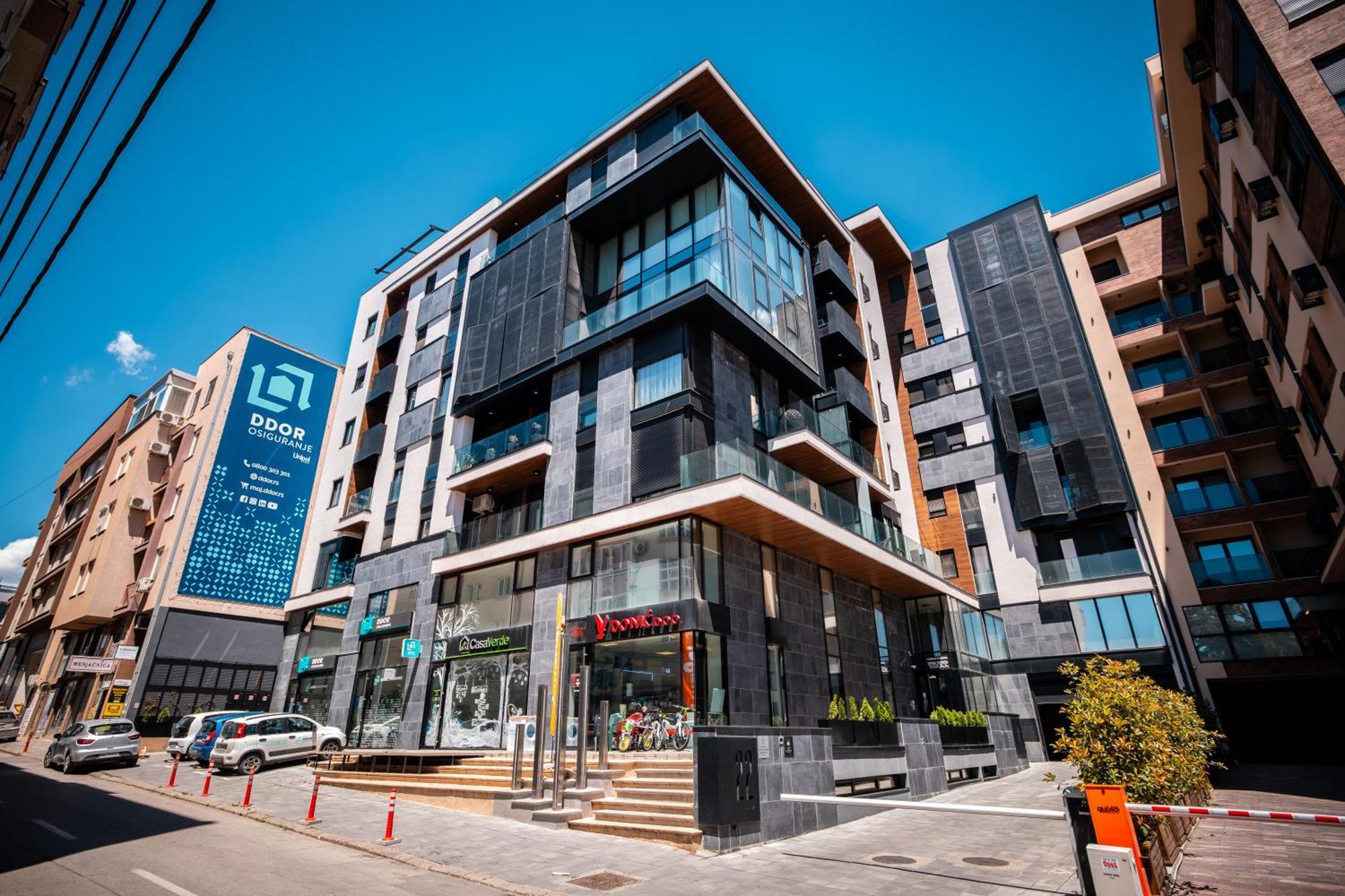 Lust Premium Apartments Kragujevac Luaran gambar